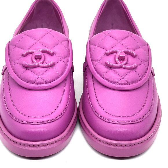 CHANEL 24C Leather Quilted Tab Turn Lock Turnlock CC Loafer Moccasin Flats - Picture 5 of 15